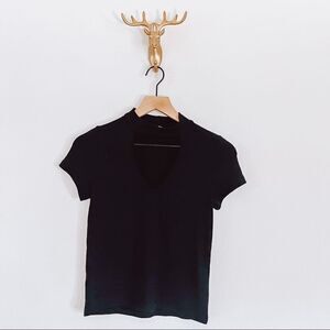 Wilfred free Women's Black Keyhole Top Size Small